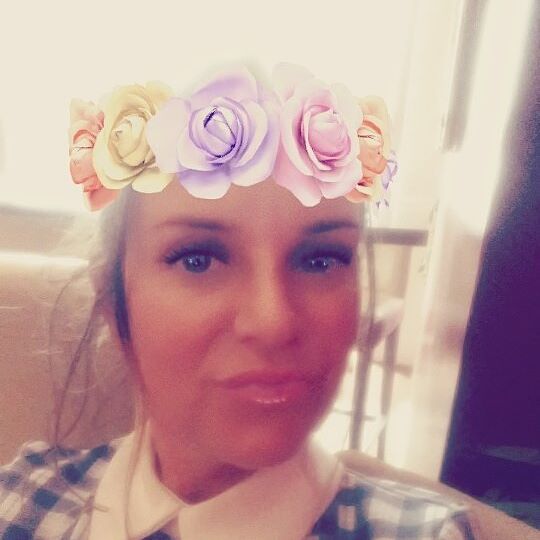#yes I can #walk backwards but ...no I never go #backwards ...#quotes  #quoteoftheday #likesforlikes #l4l #instagramers #comentforcoment #spamforspam #instagramers#pics #instadaily #instadrink #photography #snapchat #filter #like4follow #f4f #like4follow #picoftheday #fitness #fitnessmotivation #health #fashionblogger #fashion - arianagrande✨ (@angela_seager)