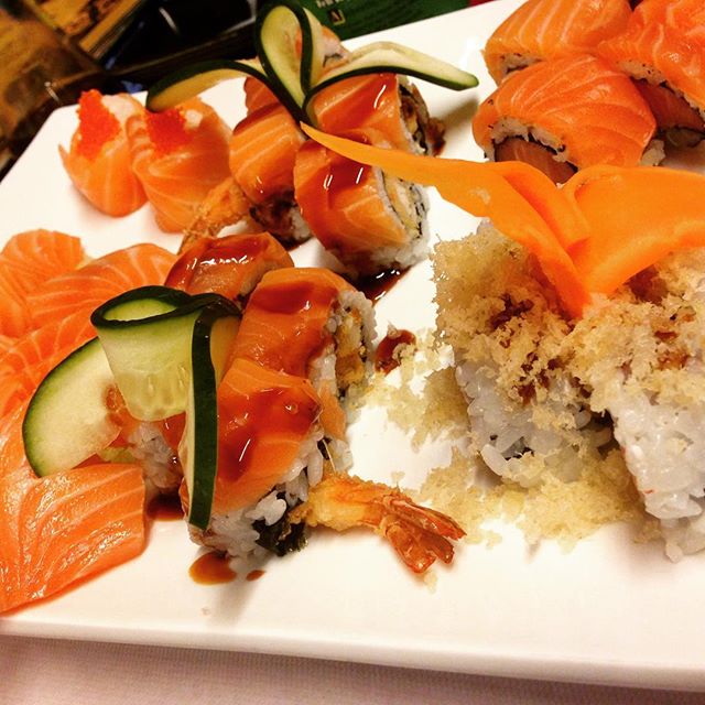 ❤️
•
•
#food #foodporn #yum #instafood #yummy #amazing #instagood #photooftheday #sweet #dinner #lunch #breakfast #fresh #tasty #foodie #delish #delicious #eating #foodpic #foodpics #eat #hungry #foodgasm #hot #foods - Bhavya Narang (@s___vale)