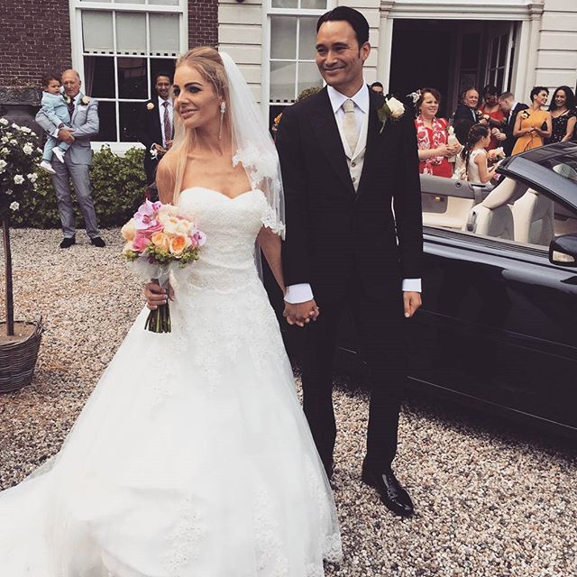 Royal Wedding
13-5-2017 
#wedding #justmarried #union #eternity #infinite #family #love #bonding #sharp #dressed #husband #woman #bruiloft #amsterdam #amsterdamlife #parenthood #parents #happy #bliss #chateau #holland #blonde #petit #dark #handsome #couple #destiny - THE★DOUBLE★BARREL★BLACKOUT (@tjellow)