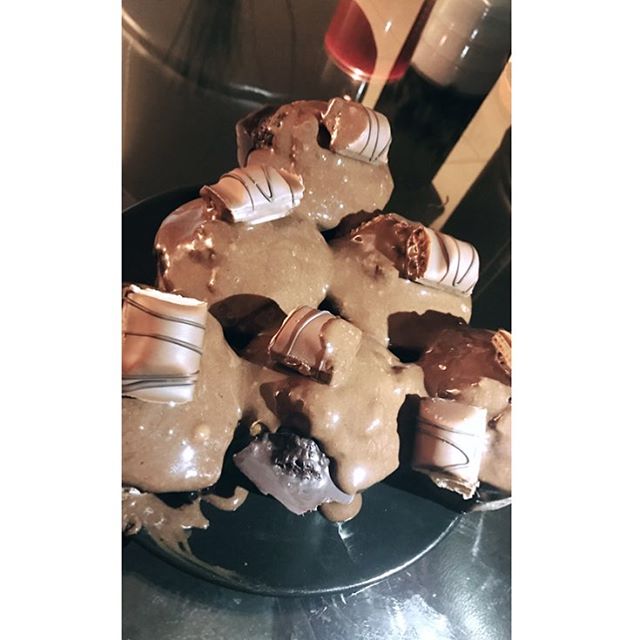 • D e s s e r t 🍫 ( Pas de Nutella, Pas de mauvaise graisse, 100% diet ) #good #food #foodstagram #eat #heathlylife #nutrition #girfit #fitgirl #mealprep #workouts #cleaneating #weightloss #fitfam #weightchoices #abs #lunchtime #selfiefood #weight #eatclean #fitmom #diet #foodheathly #afterparty #love #toulon #marseille #aix #toulouse #peace #xoxo - Maddalena Romano (@johanna___fr)