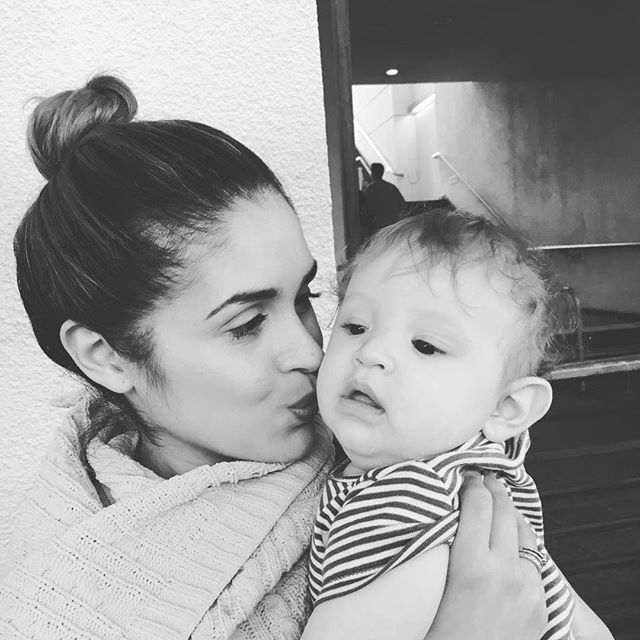 Not even five months old and he's already like "God mom, not in public." 😂🤷🏻?♀️
.
.
.
#babyowen #babyboy #mommy #momlife #kisses #cute #instagood #mcm - Wendi (@francesvegaa)