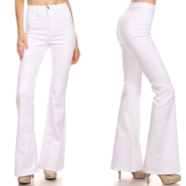 Most wanted jean, available! #highwaisted #flare #jeans #white #greatfit #fashion #fashionista #fashionaddict #fabulous #summerfashion #shoplocal - The Loop Boutique (@theloopurbanlifestyle)