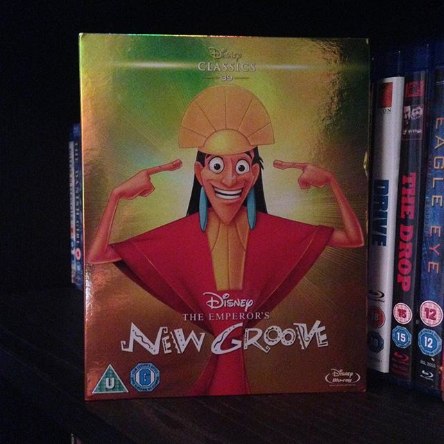 06/06 Blu-Ray Watches Part 1: Finished work early so can get two films in, so it's time for another film I watch annually:
----------------------------------
- The Emperor's New Groove is my favourite animated film. I absolutely adore this animated masterpiece. It had a rough development (in fact there is a documentary about it), originally it was going to a musical. I'm so thankful it didn't end up that way, because this is just comedy GOLD! Yes people, this film makes me laugh consistently...probably the only film to do so. One of the first and only Disney films that feels like a comedy. Many scenes look like sketches and yet they are woven together to make a coherent story. Many memorable characters, from the arrogant greedy Emperor Kuzco to the evil villainess Yzma. Kuzco is turned into a llama (accidentally) so that Yzma can take over the throne, he is then teamed up with a peasant to take him back to his palace and transform back into a human. Relatively simple story, but the rough partnership between them changes Kuzco's attitude...which is the message of the film: kindness. Also Kronk, Yzma's assistant, is absolutely hilarious. Got to love him! The voice acting suits every character perfectly, John Goodman and Patrick Warburton are the stand outs. The script is memorable, so memorable that I know if off by heart...particularly the scene where Yzma wants to turn Kuzco into a flea! The animation is fluid, colourful and bright. Everything about this film is perfect and memorable, the comedy feels fresh and...and...urgh I love it. The only Disney film I watch annually and have done since I was a child. This overlooked beauty gets the perfect rating. ?
The Emperor's New Groove = 10/10
?
#bluray #bluraycollection #collection #dvd #film #movie #emperorsnewgroove #llama #davidspade #patrickwarburton #johngoodman #inca #emperor #disney #animation #comedy #yzma #movieaddict #cinephile #tuesday - The Happiest Fitness Co (@themoviediorama)