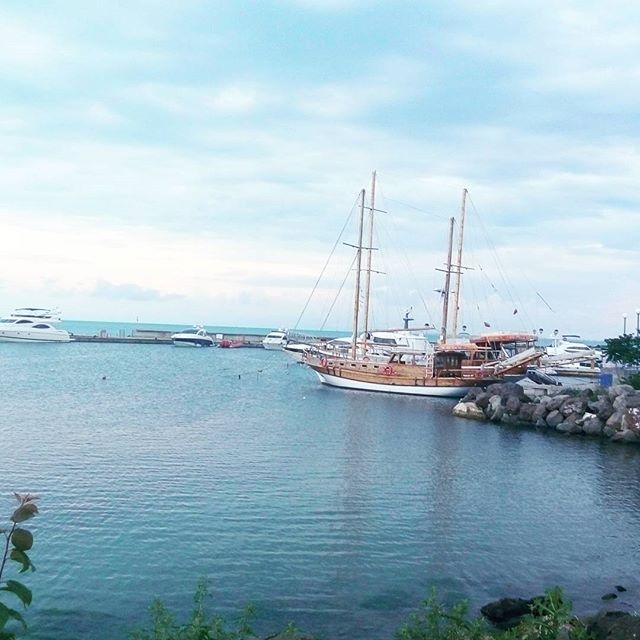 #travellife #mustsee #naturephotography #bestvacations #worldwide #instatravel	#funtime #natgeoru #beautifuldestinations #exploringtheglobe #nature_perfection #thebest @prilaga #photos #fantasticview #wishlist #wanderlust #thebestshooter #prilaga #amazingtrips #wonderfulplaces #photowall #photograph #nationalgeographic #nomad #world #yestc #fantastic #worlderlust #holiday #worldplaces - ┊Y i w Y i w┊ (@nastia_ejela)