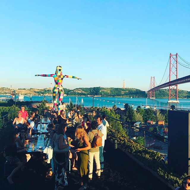 Only in Lisbon 🇵🇹 - Chiara Valente (@tomasdamasnunes)