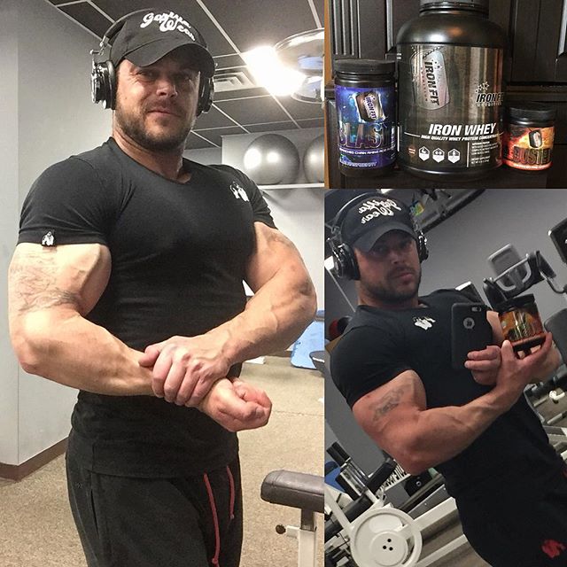 This workout is fuelled by Ironfit Nutrition. Fuelled af 💪💥🔥🌪😏 #supplements 
@gorillawearcanada 🦍
www.gorillawearcanada.com 
Code: BSWOLL10 for 10% off ⭕️ @fittbudz 🎧
www.fittbudz.ca ⭕️ @ironfit_nutrition 💊
www.ironfitnutrition.com 
sales@ironfitnutrition.com ⭕️ @saxxunderwear 🎷
www.saxxunderwear.com
#bodybuilder #cutting #aesthetics #abs #arms #bodybuilding #gorillawear #shredded #muscle #muscles #strong #instafit #fit #fitness #gym #gymrat #physique #instagood #me #selfie #gorillawearcanada #ifbb #like4like #photooftheday #fitnessfreak #lifestyle #fitfam #gymlife - Dre (@bennyswoll)