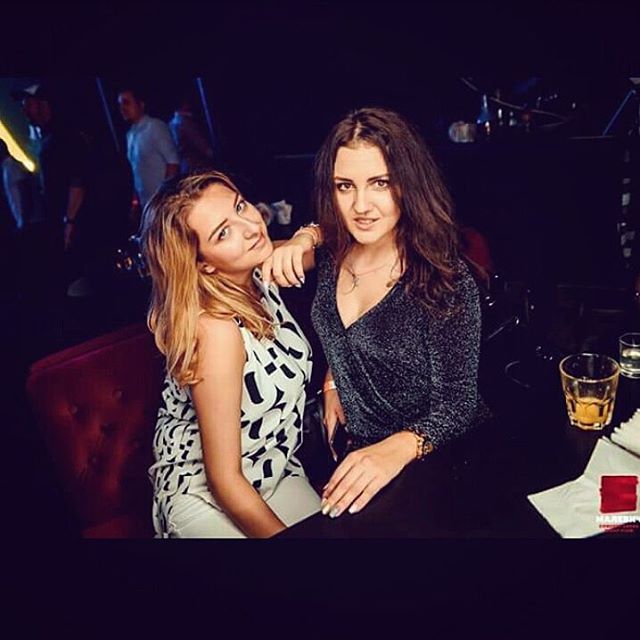 Last Saturday😎 b-day party @nastya_kiyko 😘💃🎂 #lategram#party#nightime#malevich#havefun - Marjorie Samlow (@ellen_baitala)