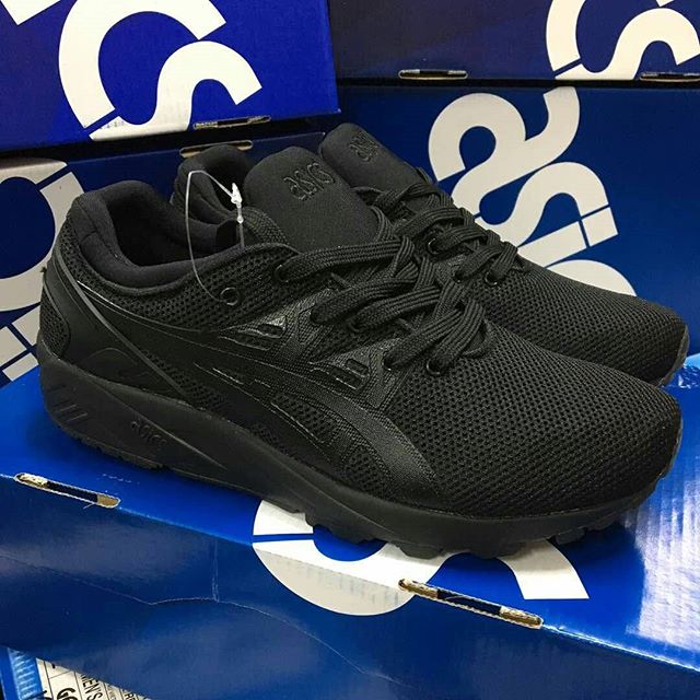 🔥SELAMAT HARI RAYA!!!! 🔥
NAMA: Asics Gel-Lyte.
WARNA: Hitam
JENIS:  Copy Original 1:1 (Premium)
Saiz: 40 - 44eu
Promosi Raye Dah Habis Pun Awak, Tapi Kalau Nak Order, Sis Suruh Abang Postman Hantar Kerumah Awak Lepas Raya.
.
Beli 1: rm 189 ✅ ,,,, normal rm210 ❌
Beli 2: rm 355 ✅,,,, normal rm420. ❌
JANGAN LEPASKAN PELUANGG NI GUYSSSS !!! Tekan link di bio untuk wasap... 😉.
.
#sayajual #kasutmurah #sayajualkasut #sayajualmurah #kasutmalaysia #malaysia #bazaaraben #shoes #kasutcantik #sayajualkasutmurah #bazardausss #kasutlelaki #visitmyig #nike #kasutmurahmalaysia #murah #jeneralinsta #instashop #kasutsukan #sneakers  #sayajualonline #adidas #onlineshop #igshopmalaysia #kasutonline #kasutnike #snkrswarrior #snkrs - The Stealth Organisation (@snkrswarrior)
