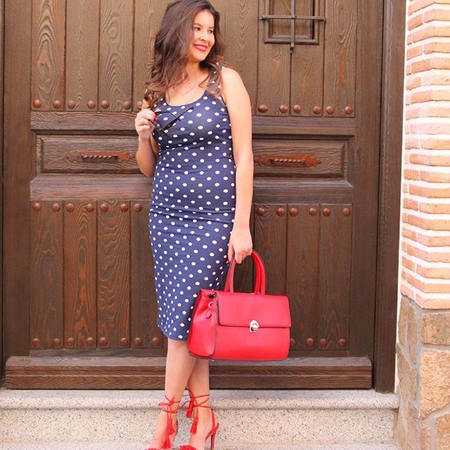 VESTIDAZO DE LUNARES 💃💃 que me encanta 😍😍😍😍 y su precio ya ni te cuento ❌15,90€❌
✅Comparte ✅Nómina a 3 amigas, muy pronto SORTEO 🎁 
Pedidos e información por mensaje privado ✉️ o whatshapp 📞 664126324
Estamos en C/Aduana (La Puebla de Montalbán) 📦📦Envíos desde 3,90€📦📦 #eventos #tocados #newcollection #vestidoslargos  #vestidosdefiesta #toledo #vestidos  #invitadaperfecta #invitadaideal #closet #outfitoftheday #look #lookday #fashion #moda #streetstyle #streetfashion #fashionblogger #fashionista #fashionaddict #likesforlikes #like4like #style #stylelife #tagsforlikes #mood #trending #thebestoftheday #itgirl #trendy - Masha Zadvinskaya (@closet_ropa)