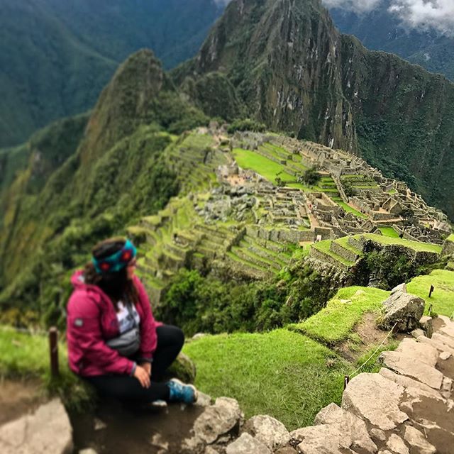 Y así, sin planearlo (por lo menos para este año) terminamos en #machupicchu ... Las cosas solo suceden ❤️
#landscape #Cusco #destinomochilero #ctperu #cometoperu #peru #traveler #travelgram #travel #viajeroschile #viajaresvivir #travelblog #viajeros #viajeroschile #datosdeviajeschilerepost #happytime #roaminglovetravel #like4like #likeforlike #follow #followme - EBENEZER HANS (@viajerosparttime)