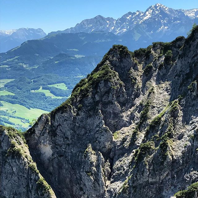 #utensberg #salzburg #mountains #mountain #alps #cablecar #nature #naturelovers #natureza #naturelover #mothernature #primeshots #wanderlust #explore #neverstopexploring #travel #travelgram #traveling #travelling #instanature #instatravel instagood #europe #eurotrip #summer #austria - BPA Nature (@arjun_giridhar)