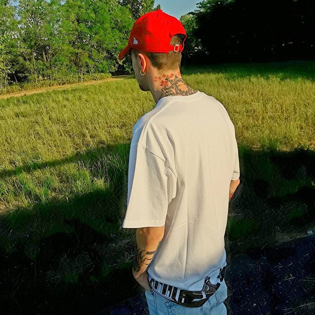Ho preso tanto e tanto ho dato
Ma non sai quanto mi sento odiato
Non ho mai chiesto a nessuno aiuto
Cosa mi dai adesso che ho tutto?
#kanye2020 #streetstyle #daily #kimkardashianwest #saintwest #northwest #love #style #california #socal #saintpablotour #yeezustour #tattoo #balmain #thanksbrah #2for2 #iwin #sneaker #sneakers #streetwaer #like4like #love #yeezyboots #adidassuperstar #japan #ootdtag #typeofbeat #trapbeat #beatstars #rapbeats #808 - ૐcassandra ૐ (@realvattio)