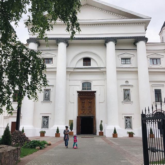 #vsco #vscocam #vscogrid #инстаграмнедели #thecreative #liveauthentic #lifestyle #lifeisbeautiful #lifeandthyme #perfectday #exploremore #belinsta #belarus #mogilev #mogilevtut #mogilevnow #34travel #vscotravel #travelling #travel #travelon #instapassport #beautifuldestinations #iphoneonly #iphonegraphy - Виктория Ермилова (@ryabtsevakatya)