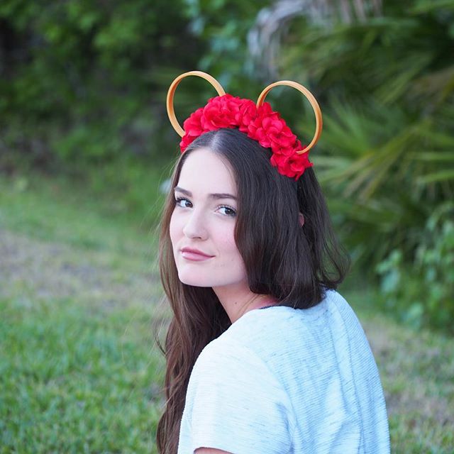 Pretty ears❤️Pretty face
?
?
?
#imaginexears #3dprintedears #3dprinted #3dprinting #disney #disneyears #wdw #disneyworld #disneyig #instadisney #disneycouple #ilovedisney #featuremydisney #parkbound #mickeyears #customears #minnieears #mouseears #floral #flowercrown #disneystyle #epcot #epcotflowerandgarden #dudeears #beautyandthebeast #beauty #love - Travel  Dreams (@imaginexears)